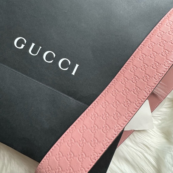 AUTHENTIC GUCCI NWT SOFT PINK BUCKLE BELT - Picture 3 of 17